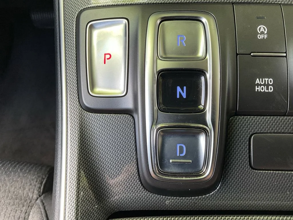 Used 2023 Silver Hyundai SEL image 37
