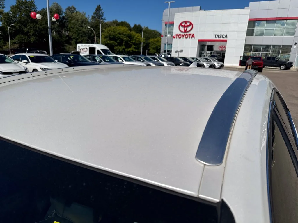 Used 2019 White Lexus 200 Base image 44