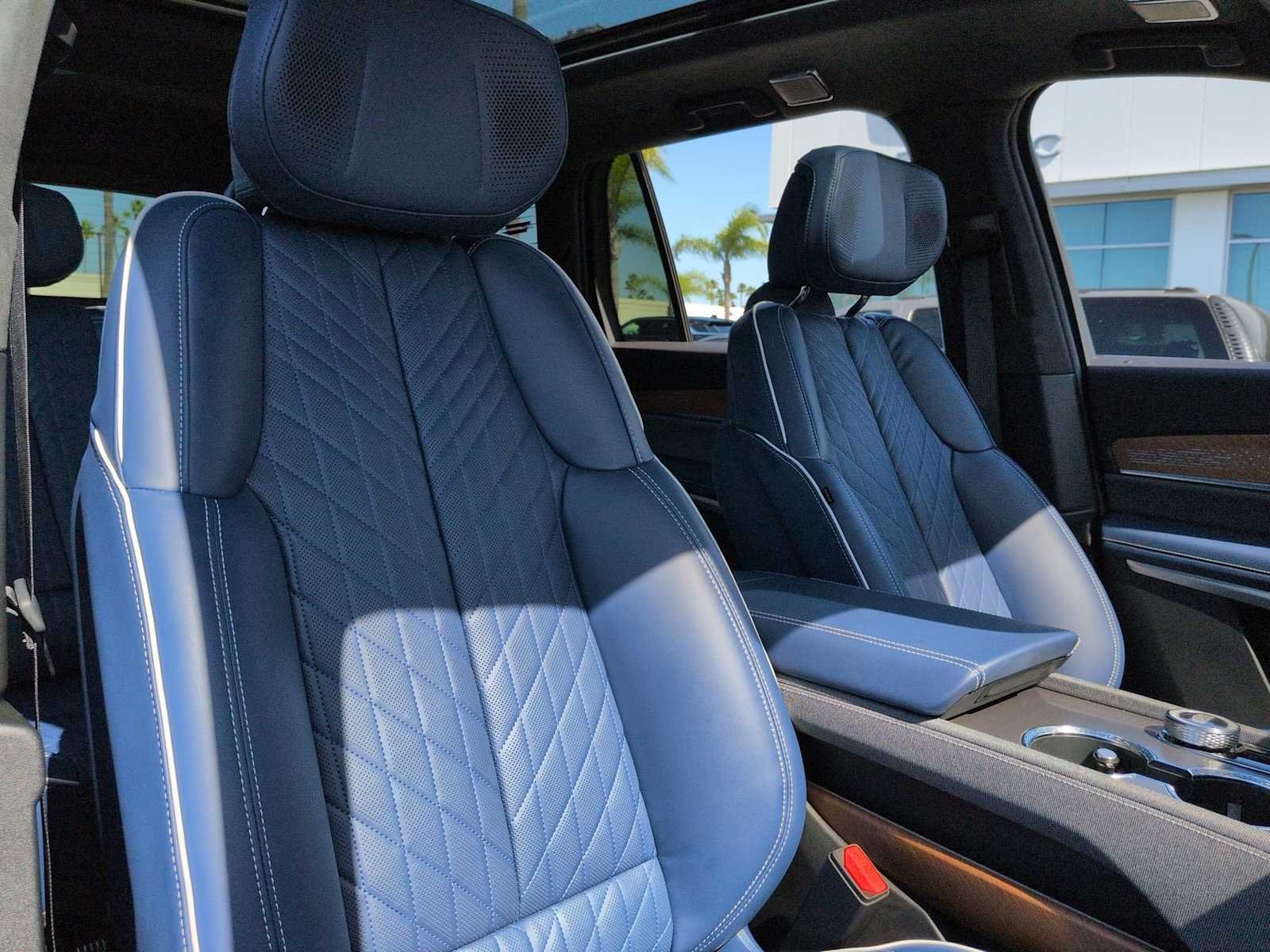 2026 Cadillac VISTIQ Premium Luxury - Photo 28