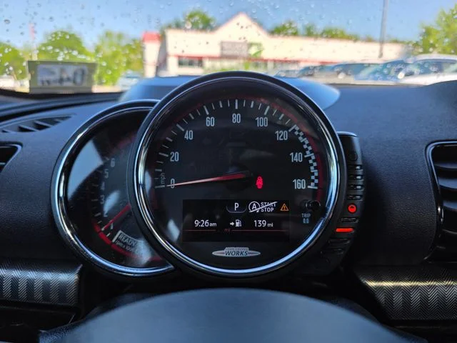 Used 2017 Silver Metallic MINI Clubman image 30
