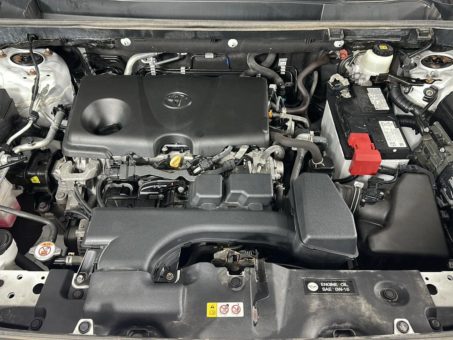 Used 2022 White Toyota XLE image 15