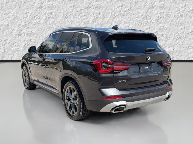 Used 2022 Dark Graphite Metallic BMW sDrive30i image 5