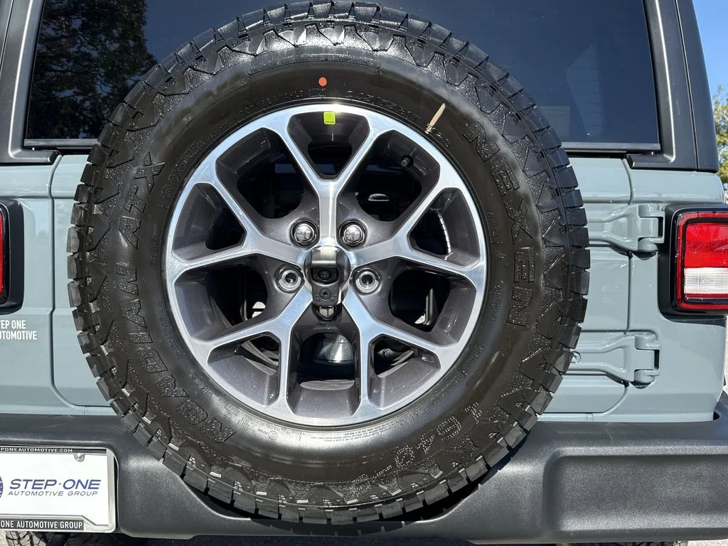 New 2026 Anvil Clear-Coat Exterior Paint Jeep Sport S image 7