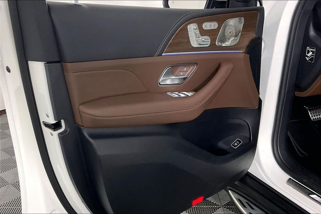 2025 Mercedes-Benz GLS AMG GLS 63 - Photo 15