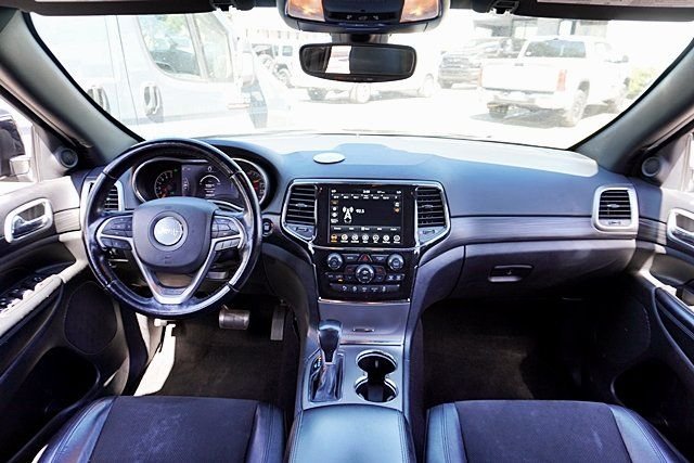 Certified Used 2022 Black Jeep Laredo X image 17