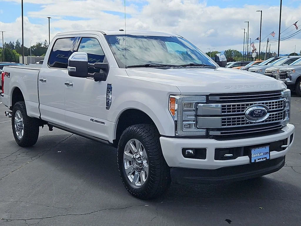Used 2017 White Ford Platinum image 8