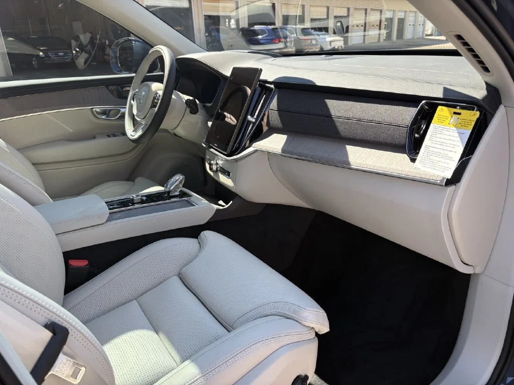 2026 Volvo XC90 Ultra - Photo 28