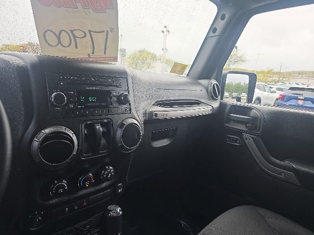 Used 2015 Green Jeep Sport image 14