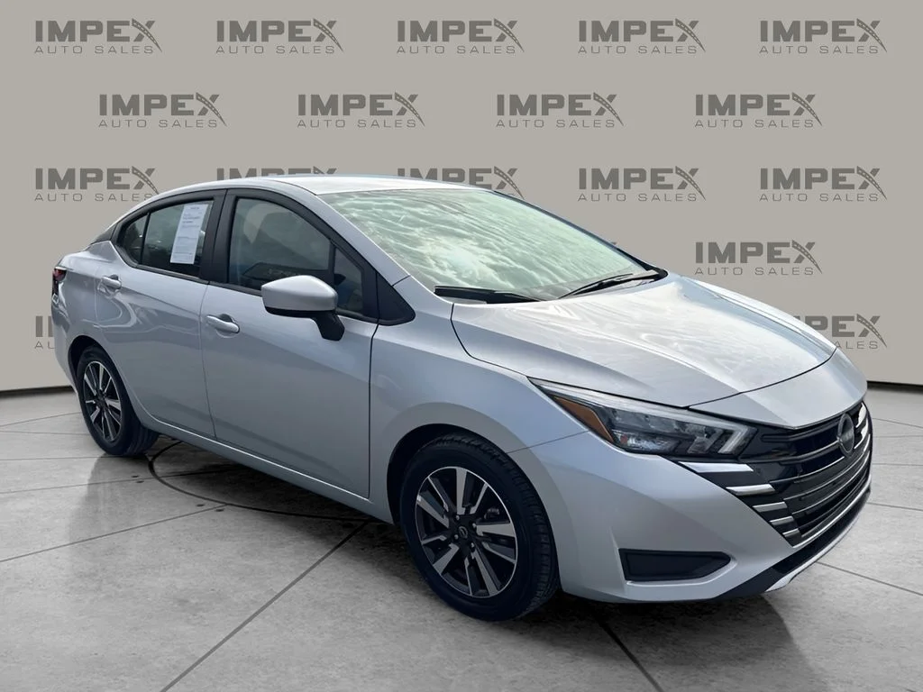 Used 2025 Silver Nissan 1.6 SV image 7