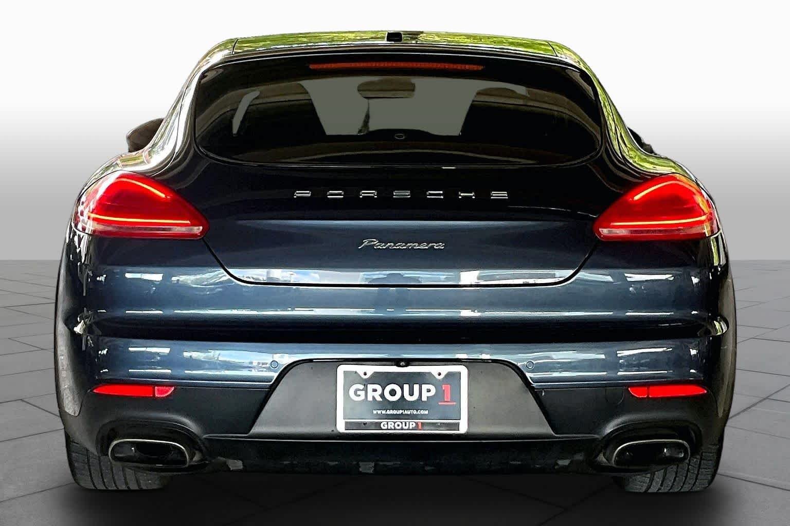 Used 2014 Yachting Blue Metallic Porsche  image 4