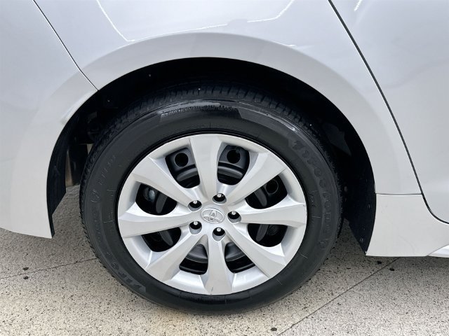 2024 Toyota Corolla LE - Photo 38