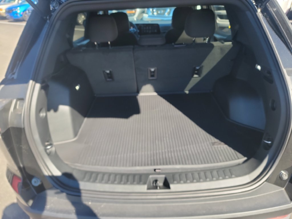 New 2027 Mosaic Black Metallic Chevrolet LT image 26