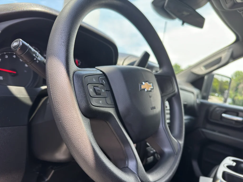 Used 2024 Black Chevrolet Custom image 15