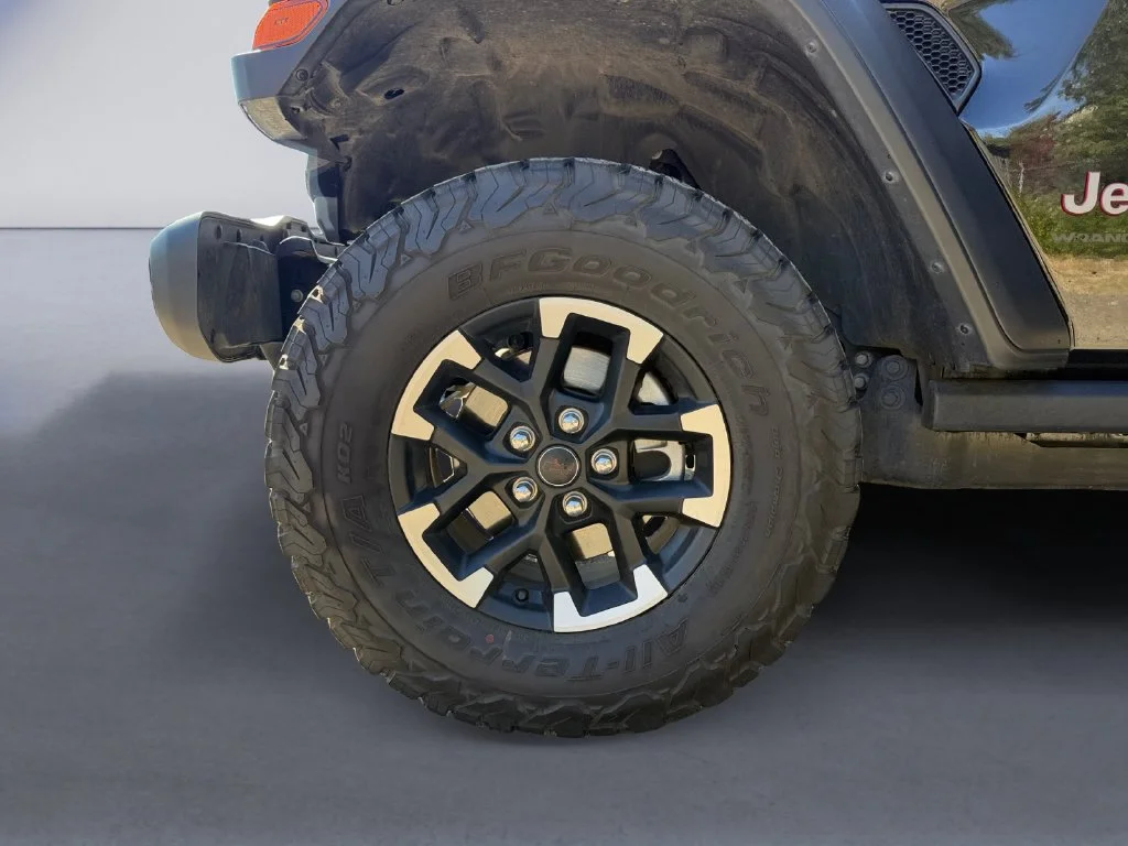Used 2026 Black Jeep Rubicon image 10