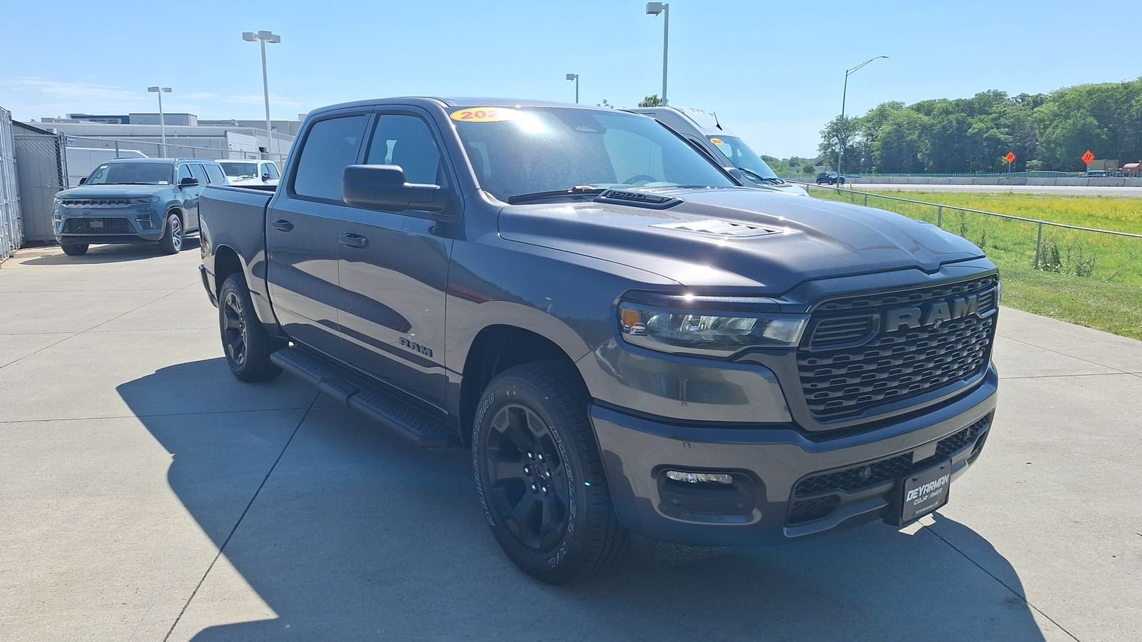 New 2026 Granite Crystal Metallic Clear-Coat Exterior Paint RAM Big Horn/Lone Star image 7