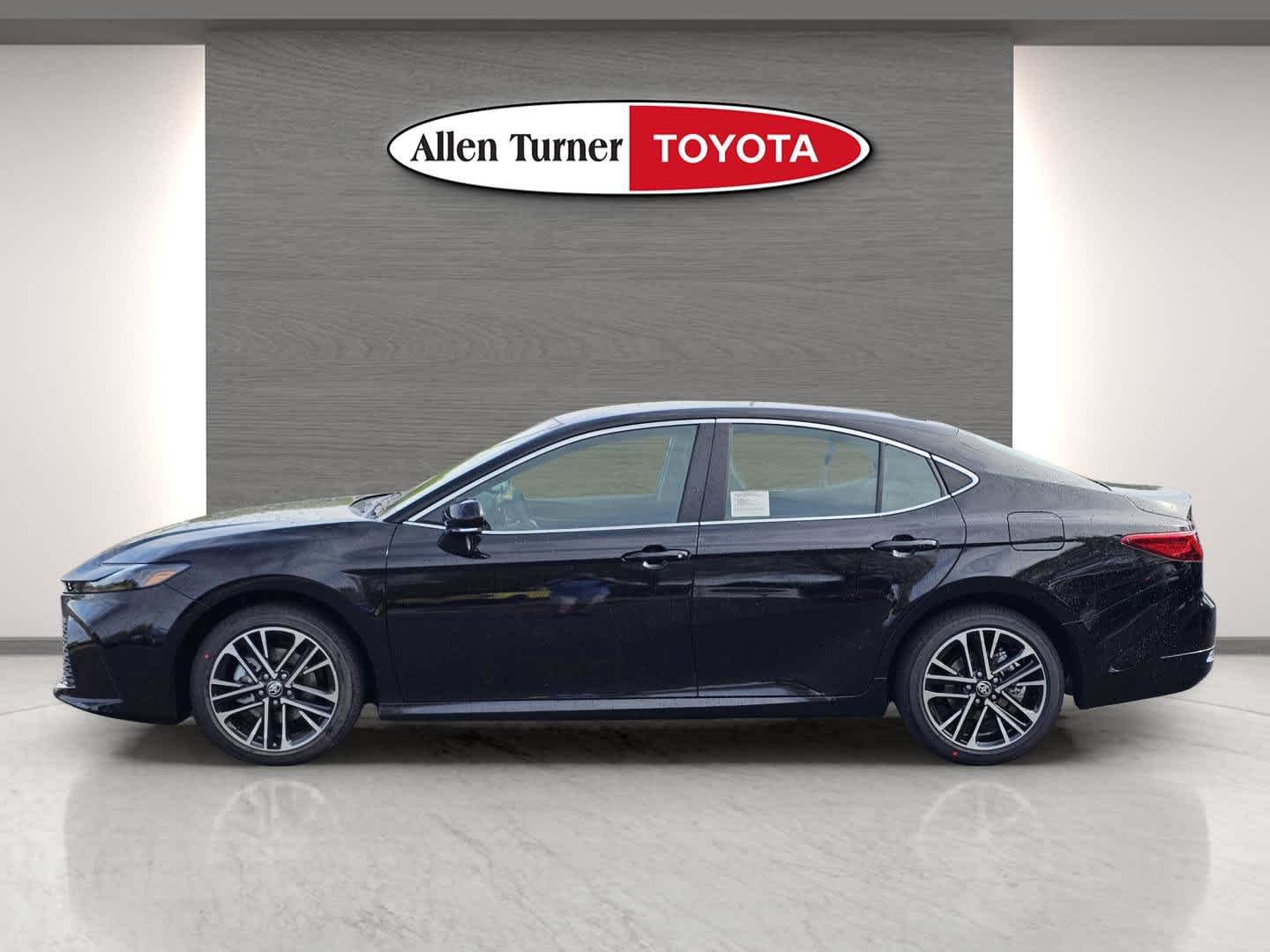 New 2026 Midnight Black Metallic Toyota XLE image 4