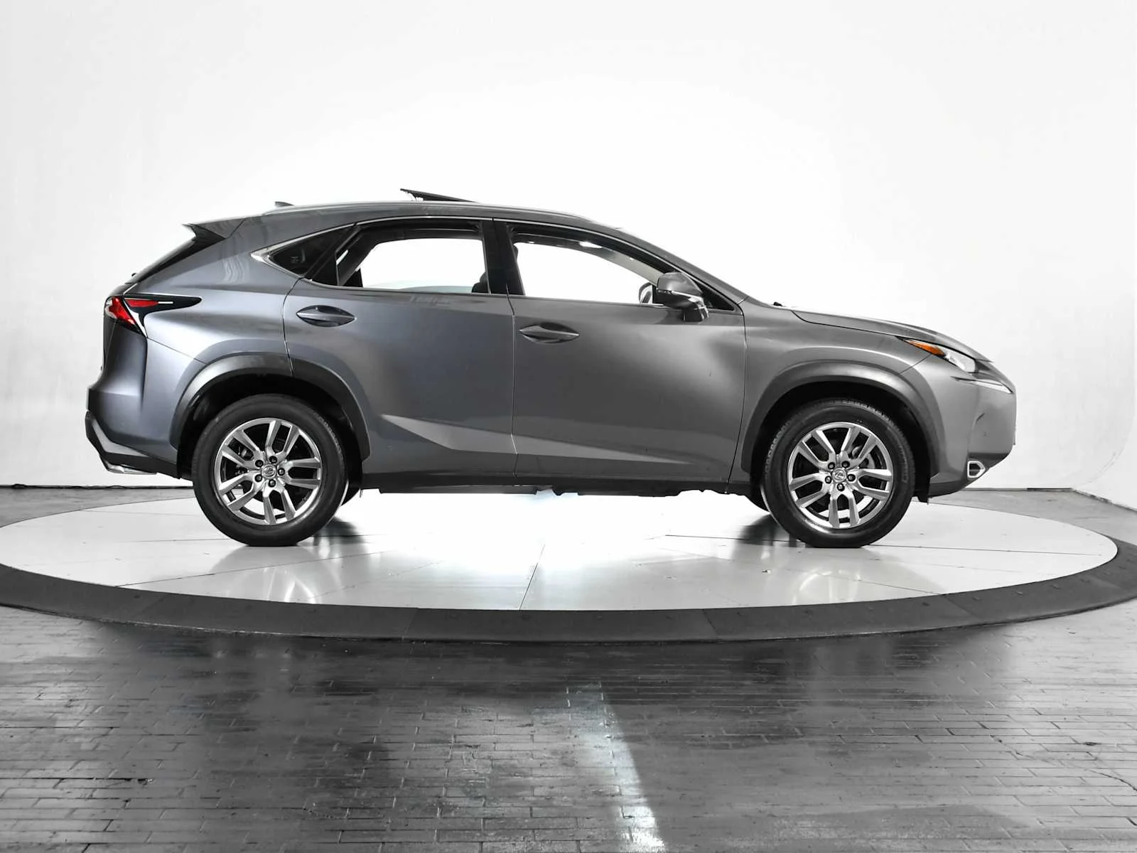 Used 2016 Nebula Gray Pearl Lexus  image 8