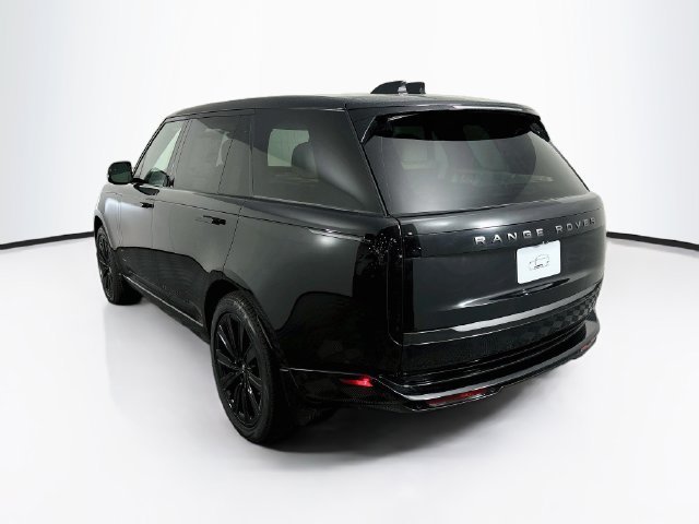 New 2027 Black Land Rover SE image 7