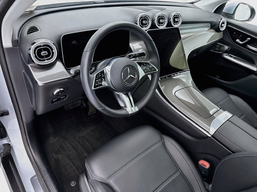 Certified Used 2026 Cirrus Silver Metallic Mercedes-Benz GLC 300 image 9