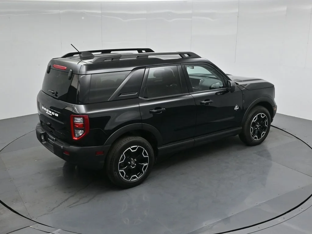 Certified Used 2025 Black Ford Outer Banks image 42