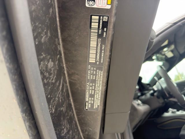 Used 2024 Aqua Rainbow Maserati Cielo image 21