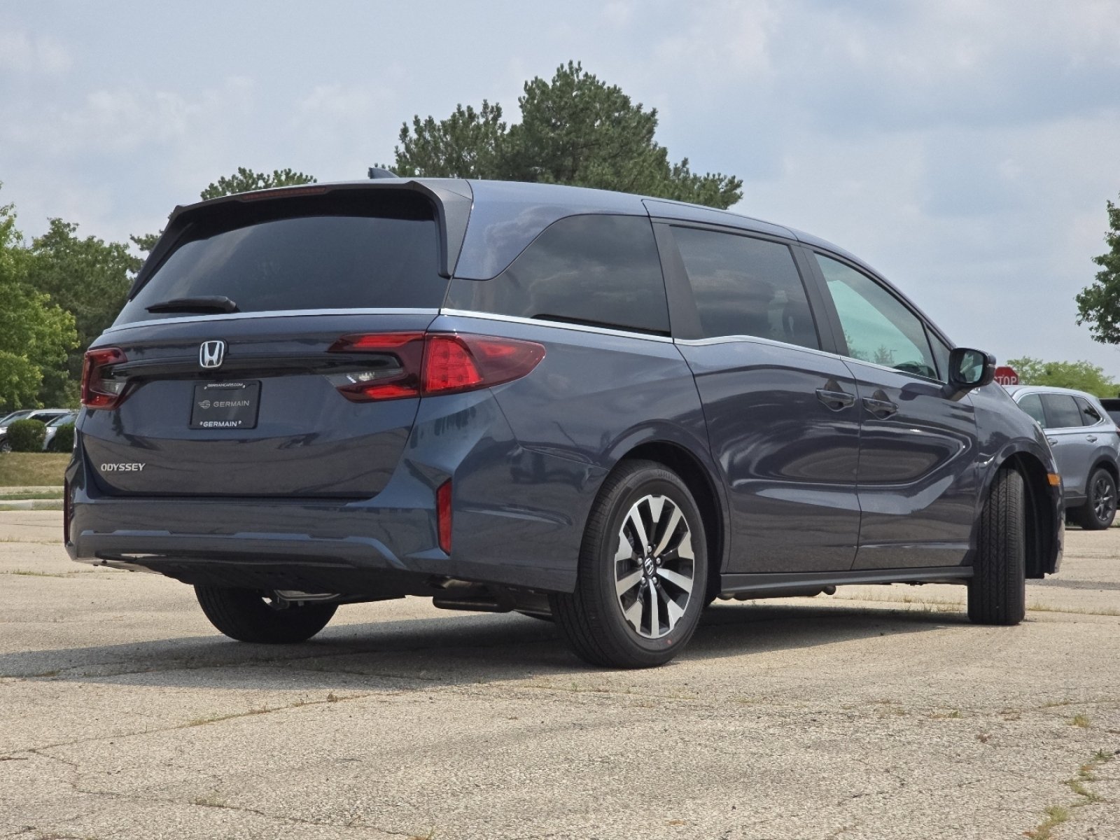New 2026 Smoke Blue Pearl Honda EX-L image 13