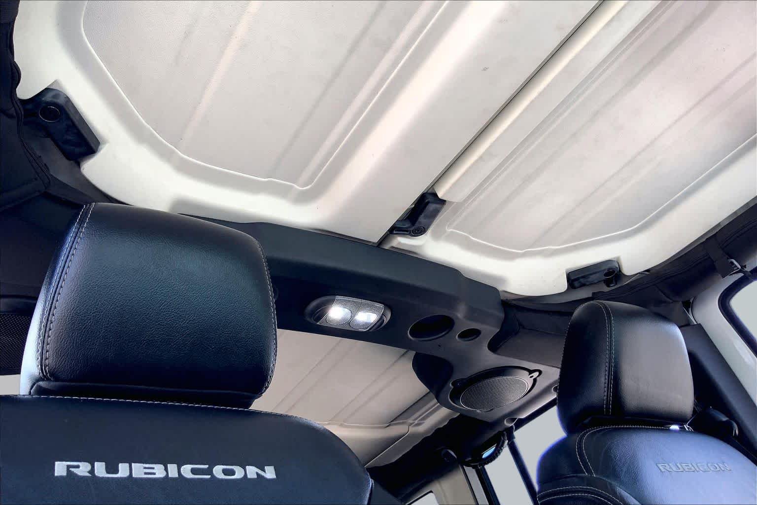 Used 2014 Bright White Clearcoat Jeep Rubicon X image 14