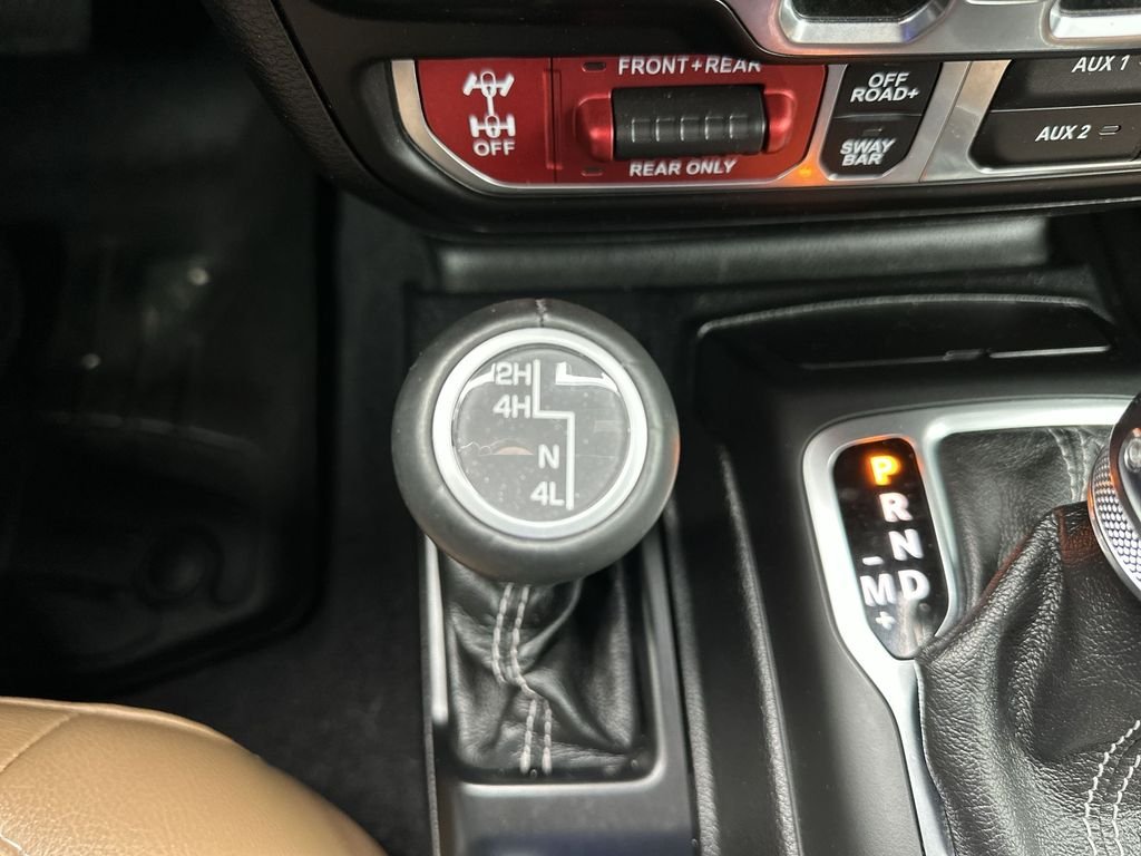 Used 2021 White Jeep Unlimited Rubicon image 29