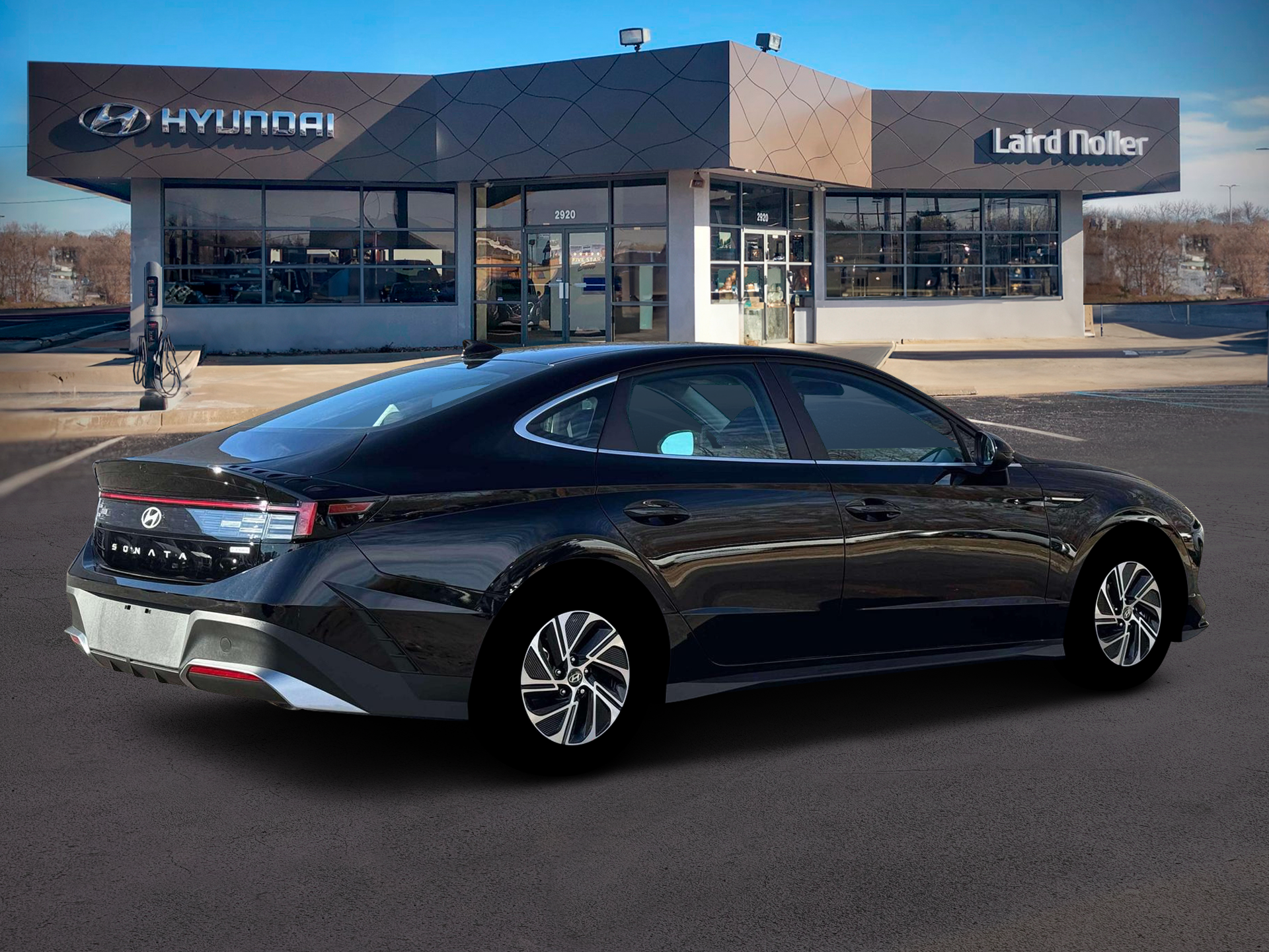 View vehicle photo 7