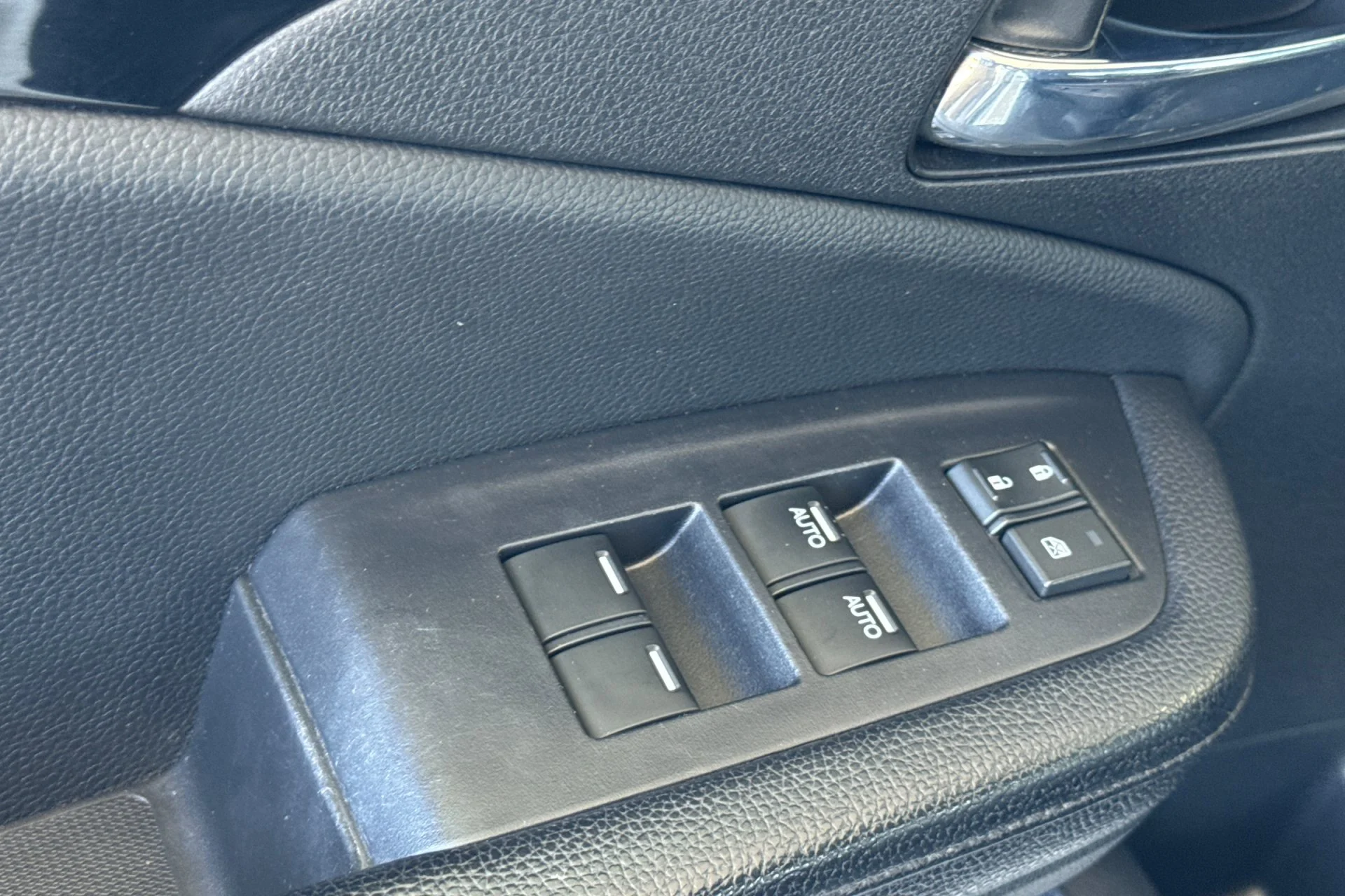 Used 2019  Honda Touring image 15