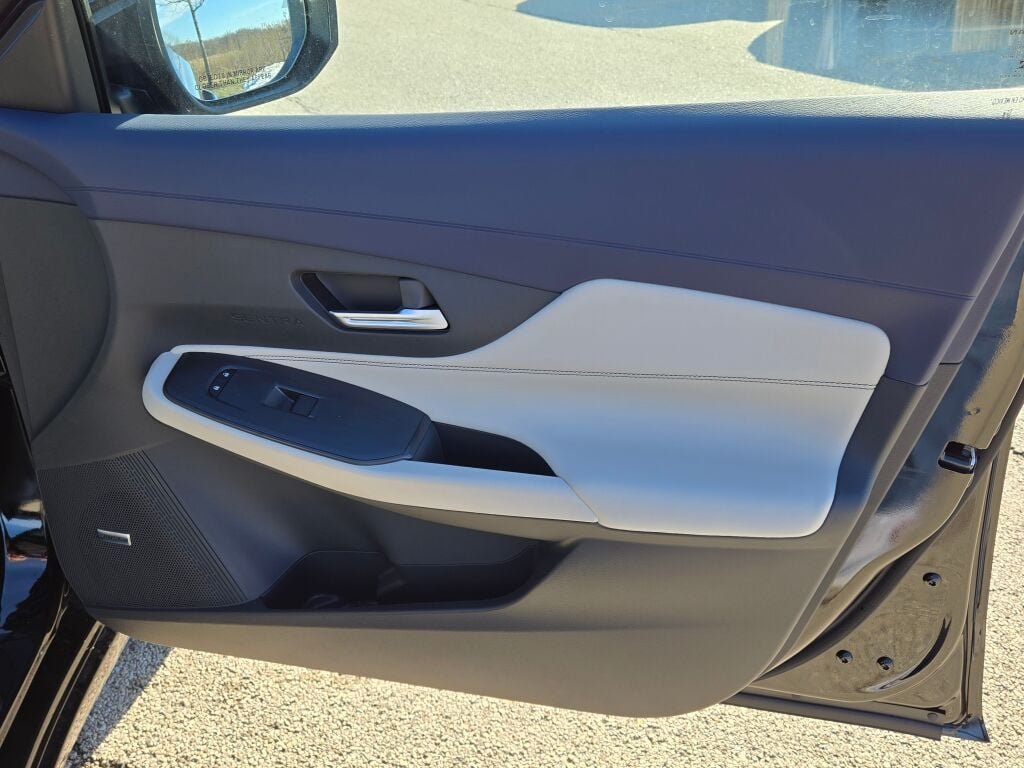 New 2026 Super Black Nissan SL image 6