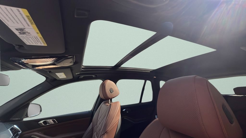 New 2026 Skyscraper Grey Metallic BMW xDrive50e image 16