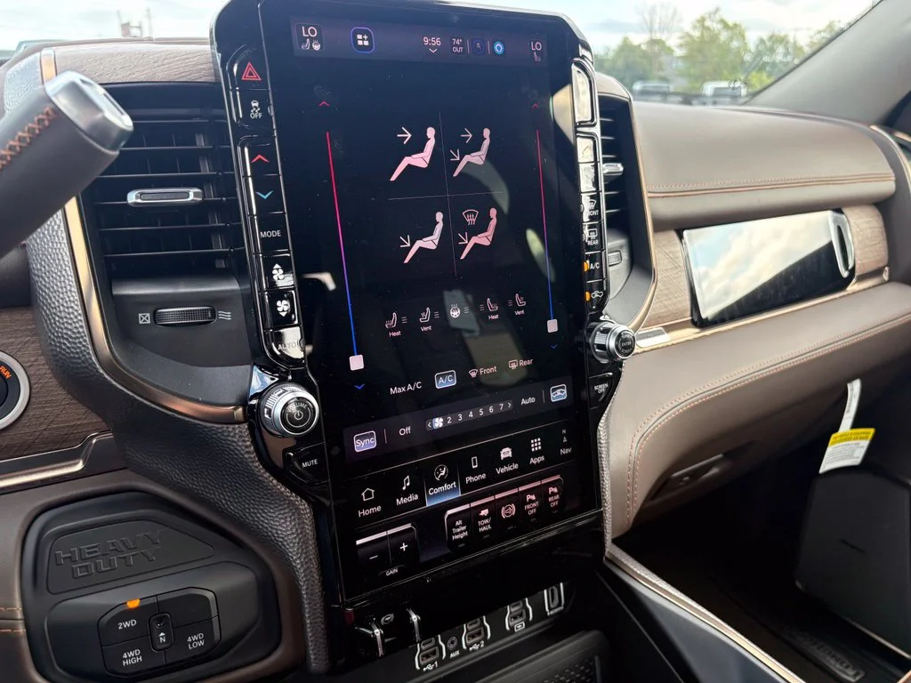 New 2026 Diamond Black Crystal Pearl-Coat Exterior Paint RAM Limited image 21
