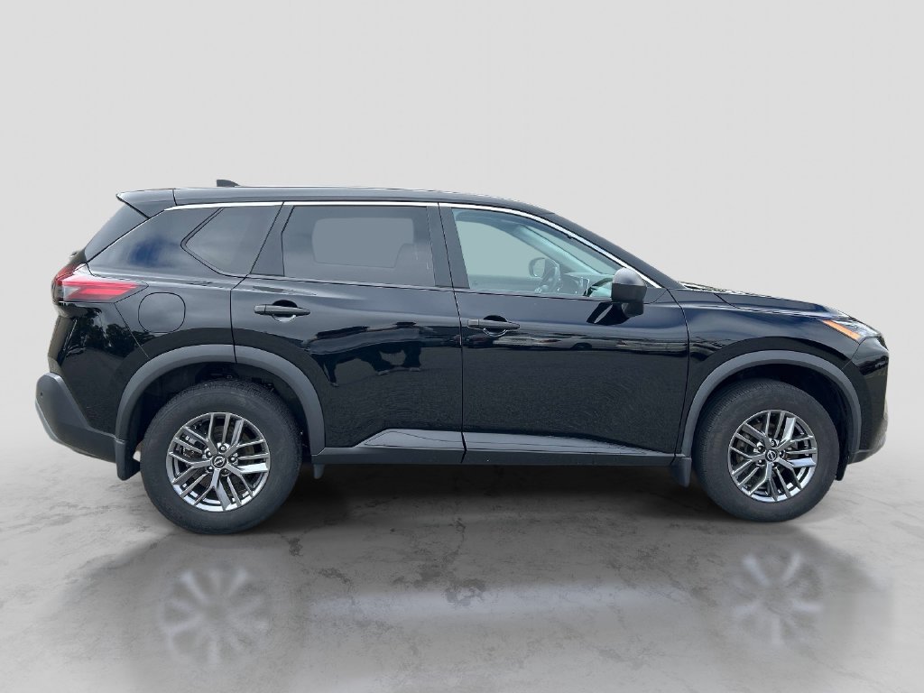 Used 2023 Black Nissan S image 6