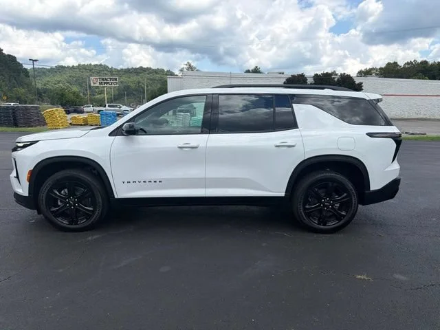 New 2027 Summit White Chevrolet LT image 10