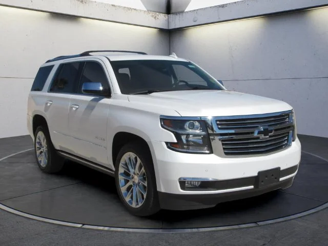 Used 2019 Pearl Chevrolet Premier image 2