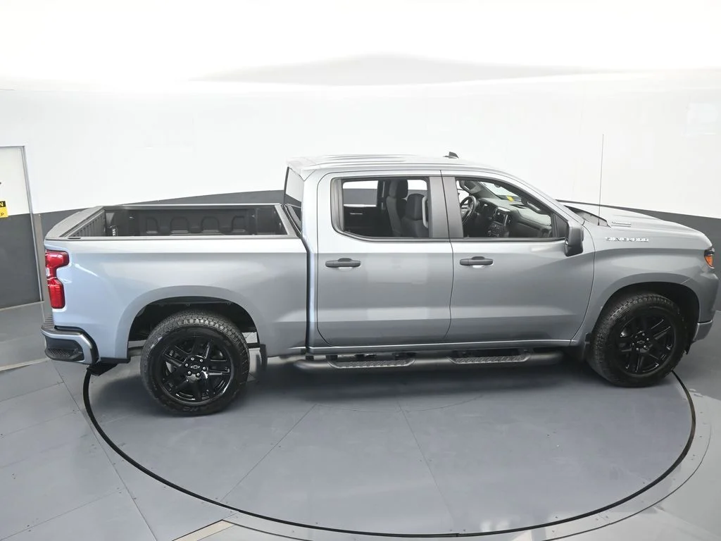 Used 2025 Sterling Gray Metallic Chevrolet Custom image 45