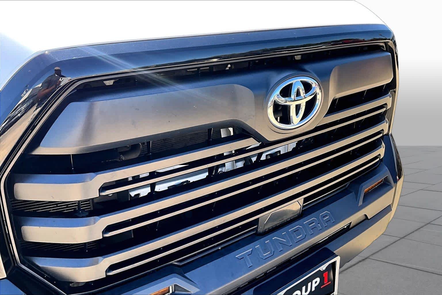 Used 2024 Ice Cap Toyota SR image 29