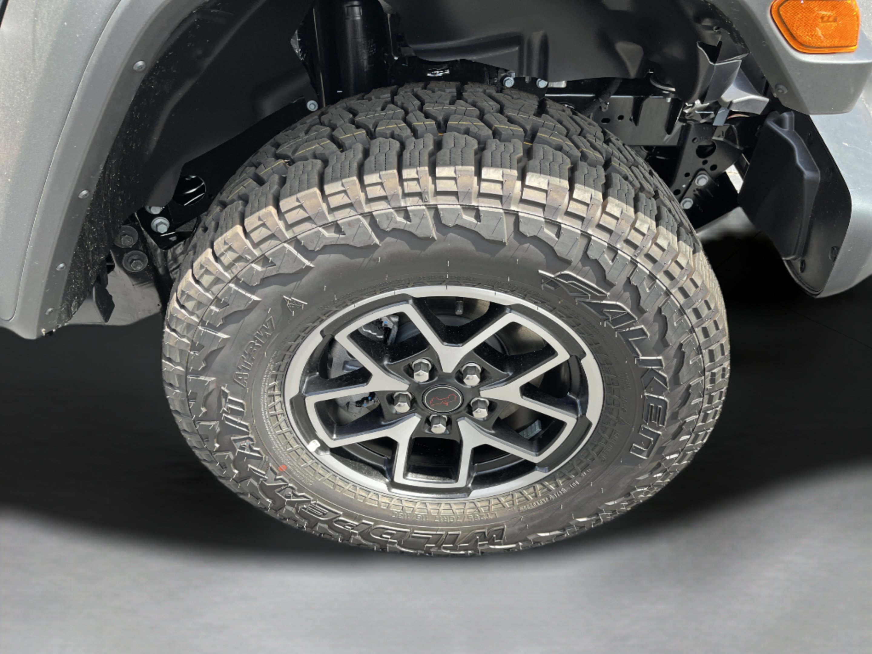 New 2026 Granite Crystal Metallic Clearcoat Jeep Rubicon image 28
