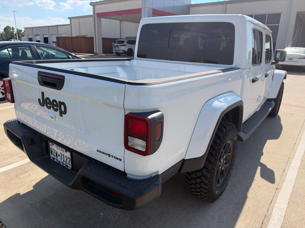 Used 2025 White Jeep High Tide image 4