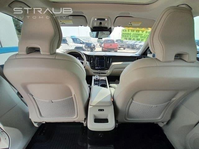 Used 2021 Crystal White Metallic Volvo Inscription image 45