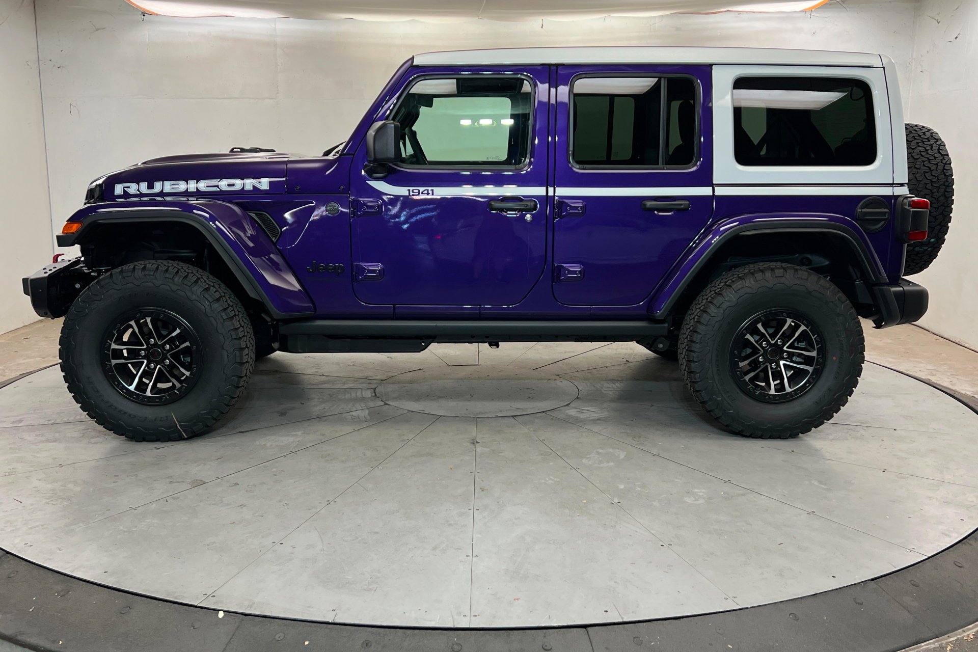 New 2026 Reign Exterior Paint Jeep Rubicon X image 2