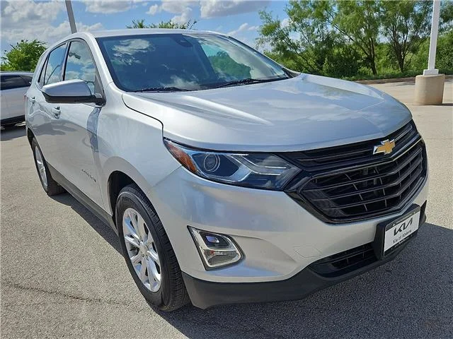 Used 2020 Silver Ice Metallic Chevrolet LT w/1LT Front-wheel Drive image 5