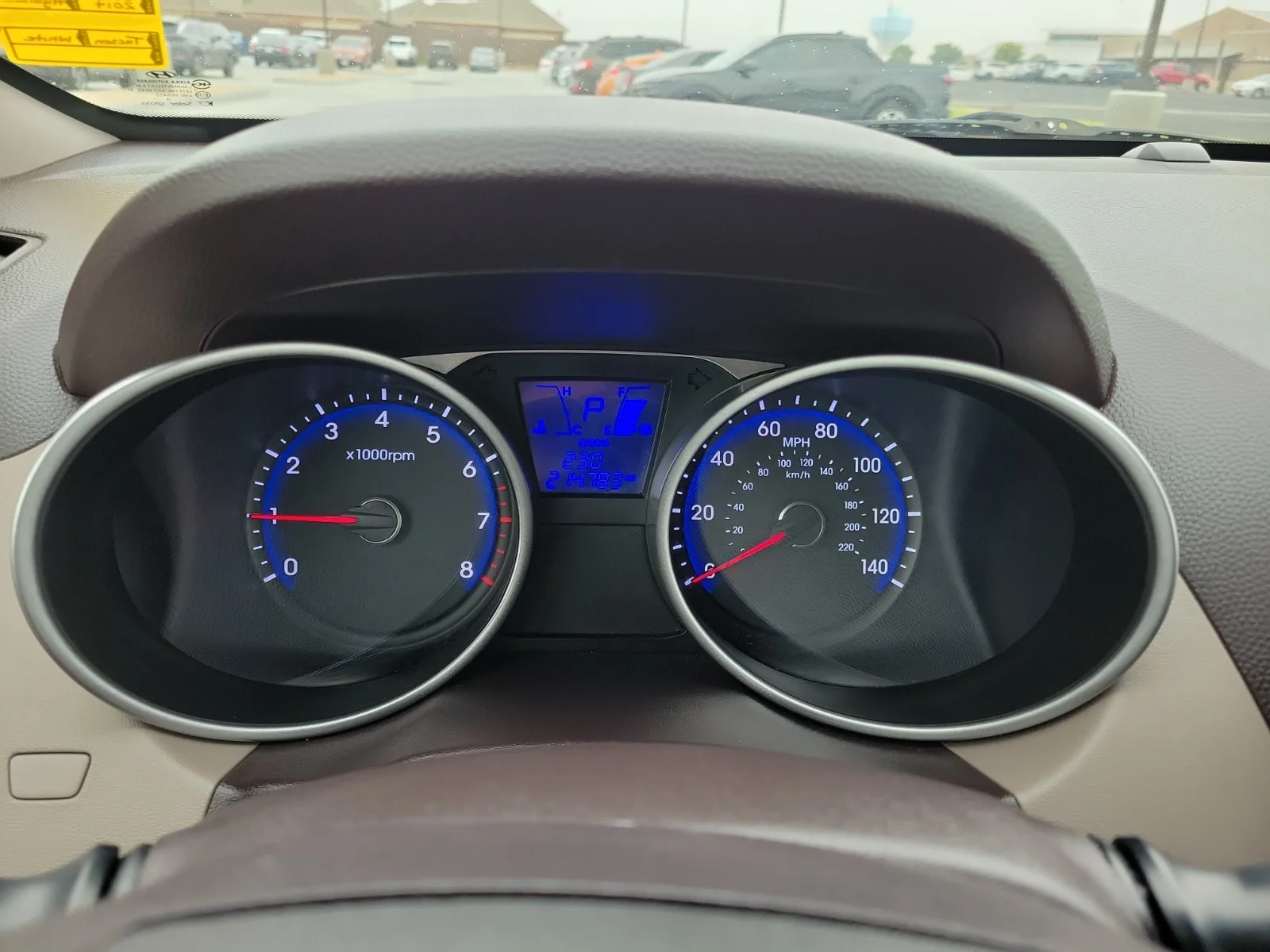Used 2014 White Hyundai SE image 16