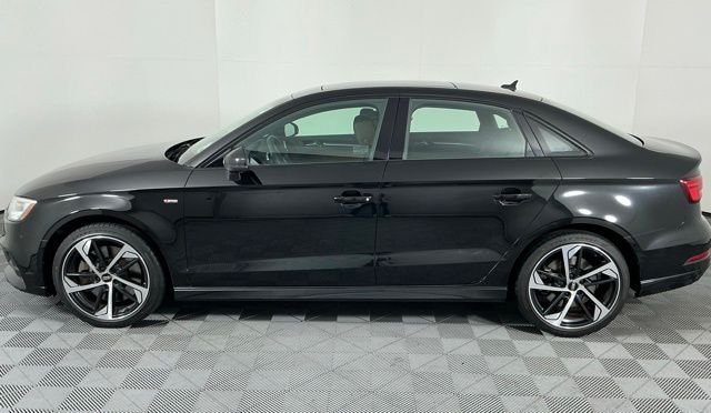 Used 2020 Mythos Black Metallic Audi 2.0T Premium image 5