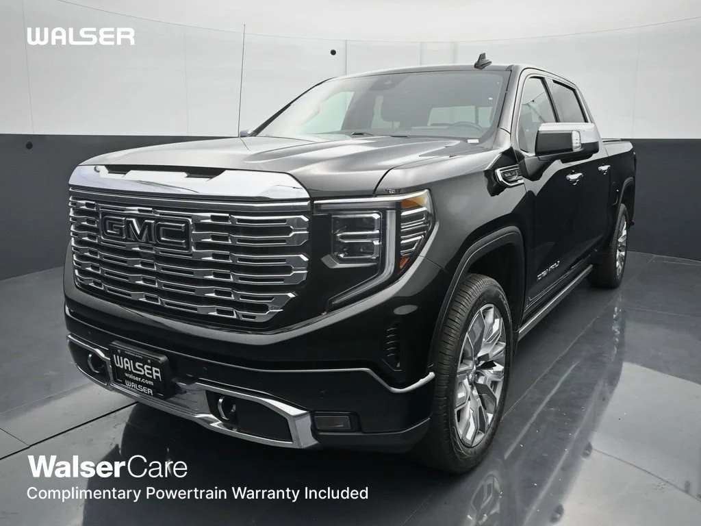 Used 2024 Onyx Black GMC Denali image 1