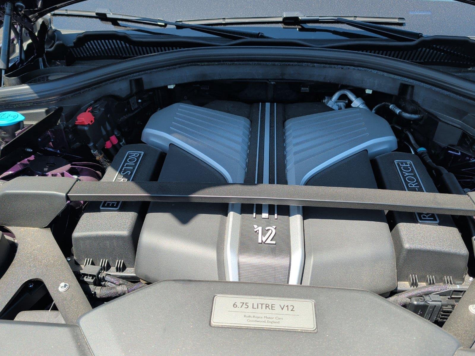 Used 2025 Belladonna Purple Rolls-Royce  image 9