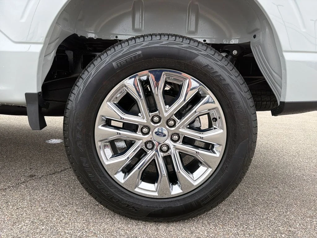 New 2026 White Ford XLT image 21