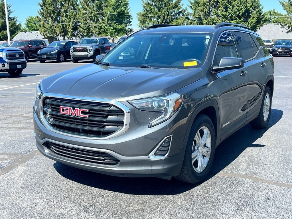 Used 2020 Gray GMC SLE image 2