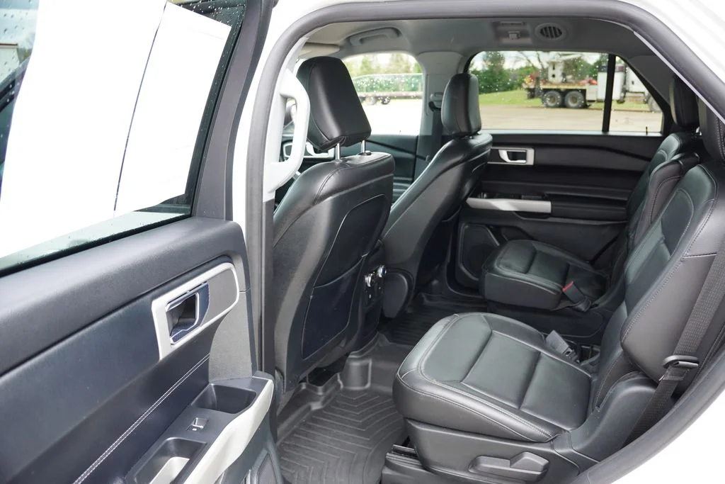 Used 2020 White Ford XLT image 16